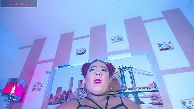 Snapshot of OpraxBellinda chatting on 2, 10, 2025 OpraxBellinda online show from 2, 10, 2025