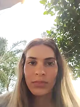 cuteluci  online show from 3, 1, 2025