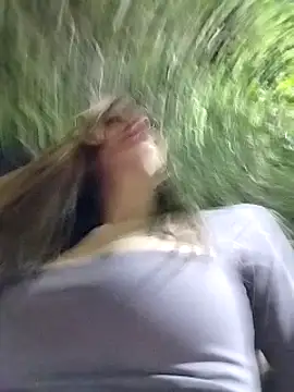 cuteluci  online show from 4, 1, 2025