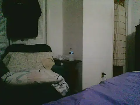 Emilylyn2501 online show from 30, 11, 2025