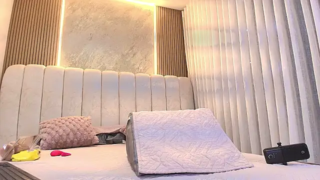 kata hazel online show from 16, 3, 2026