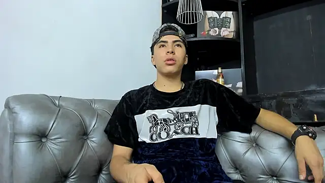 Snapshot of HeellBoy_ chatting on 1, 11, 2025 HeellBoy online show from 1, 11, 2025