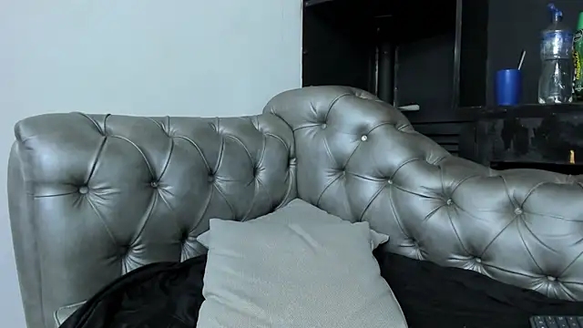 Snapshot of HeellBoy_ chatting on 2, 11, 2025 HeellBoy online show from 2, 11, 2025