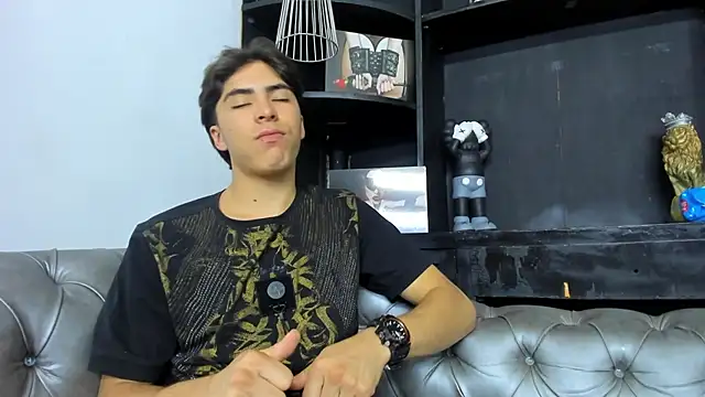 Snapshot of HeellBoy_ chatting on 5, 11, 2025 HeellBoy online show from 5, 11, 2025