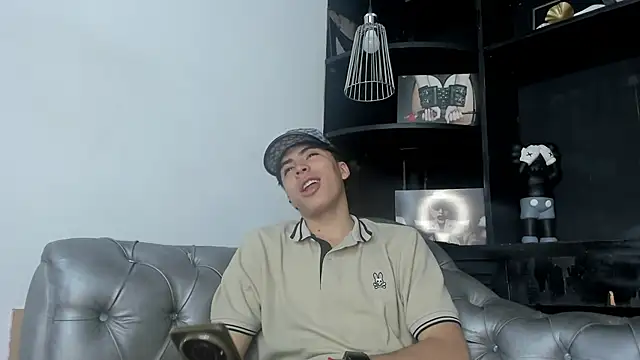 Snapshot of HeellBoy_ chatting on 16, 11, 2025 HeellBoy online show from 16, 11, 2025