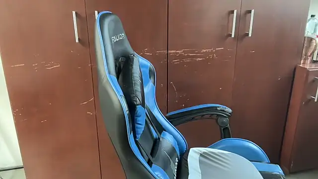 alanan881 online show from 9, 2, 2026