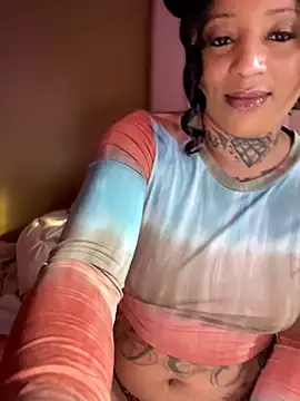 CrownedNyaries online show from 14, 2, 2026