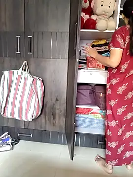 Snapshot of samitasharma chatting on 28, 1, 2025 samitasharma online show from 28, 1, 2025