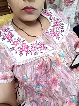 Snapshot of samitasharma chatting on 2, 3, 2025 samitasharma online show from 2, 3, 2025