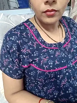 Snapshot of samitasharma chatting on 21, 3, 2025 samitasharma online show from 21, 3, 2025