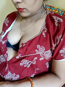 Snapshot of samitasharma chatting on 10, 9, 2025 samitasharma online show from 10, 9, 2025