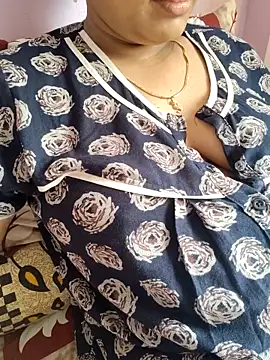 Snapshot of samitasharma chatting on 11, 9, 2025 samitasharma online show from 11, 9, 2025