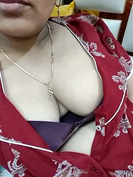 Snapshot of samitasharma chatting on 26, 9, 2025 samitasharma online show from 26, 9, 2025