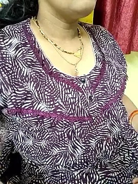 Snapshot of samitasharma chatting on 29, 9, 2025 samitasharma online show from 29, 9, 2025