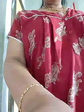 Snapshot of samitasharma chatting on 9, 10, 2025 samitasharma online show from 9, 10, 2025