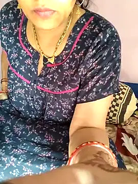 Snapshot of samitasharma chatting on 12, 10, 2025 samitasharma online show from 12, 10, 2025