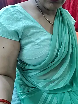 Snapshot of samitasharma chatting on 19, 10, 2025 samitasharma online show from 19, 10, 2025