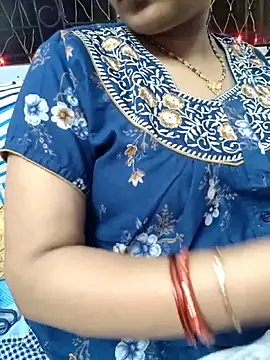 Snapshot of samitasharma chatting on 19, 10, 2025 samitasharma online show from 19, 10, 2025