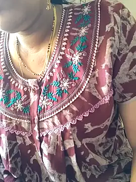 Snapshot of samitasharma chatting on 28, 10, 2025 samitasharma online show from 28, 10, 2025