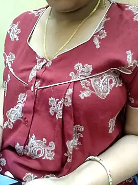 Snapshot of samitasharma chatting on 31, 10, 2025 samitasharma online show from 31, 10, 2025