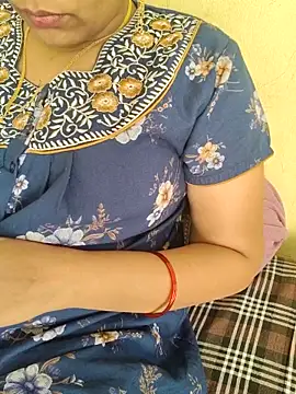 Snapshot of samitasharma chatting on 18, 11, 2025 samitasharma online show from 18, 11, 2025