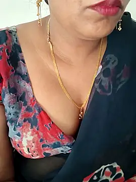 Snapshot of samitasharma chatting on 4, 4, 2026 samitasharma online show from 4, 4, 2026