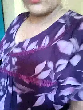 Snapshot of samitasharma chatting on 13, 4, 2026 samitasharma online show from 13, 4, 2026