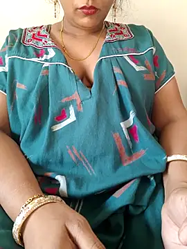 Snapshot of samitasharma chatting on 14, 4, 2026 samitasharma online show from 14, 4, 2026