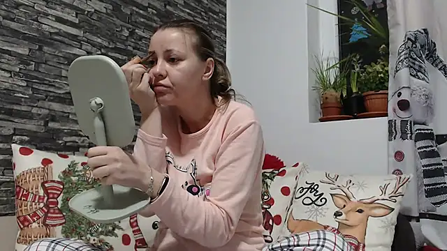 SweetMaddy888 online show from 27, 12, 2024