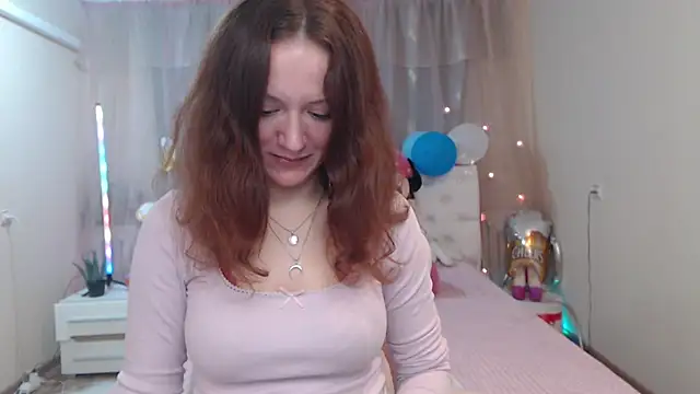 Snapshot of BarbaraStily chatting on 9, 10, 2025 BarbaraStily online show from 9, 10, 2025