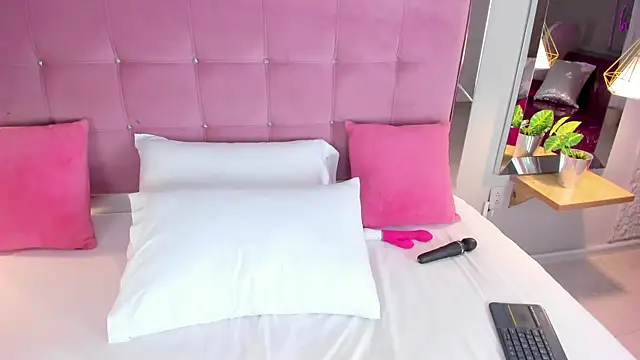 Snapshot of ArticaBelle chatting on 13, 9, 2025 ArticaBelle online show from 13, 9, 2025