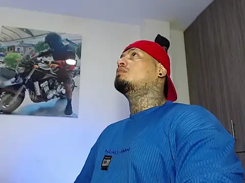 Snapshot of sr_fuerte chatting on 8, 5, 2026 sr fuerte online show from 8, 5, 2026