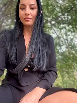 Snapshot of Roxana-Sexy chatting on 9, 9, 2025 Roxana-Sexy online show from 9, 9, 2025