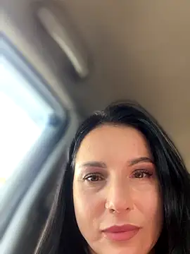 Snapshot of Roxana-Sexy chatting on 22, 10, 2025 Roxana-Sexy online show from 22, 10, 2025