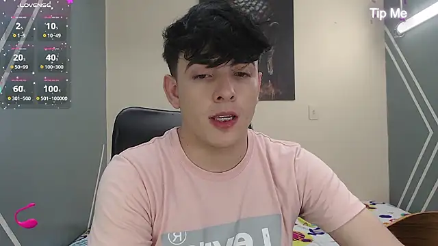 Snapshot of nolan_twink1 chatting on 5, 12, 2024 nolan twink1 online show from 5, 12, 2024