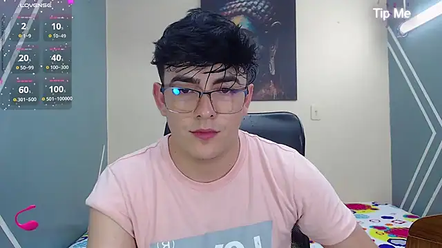 Snapshot of nolan_twink1 chatting on 5, 12, 2024 nolan twink1 online show from 5, 12, 2024