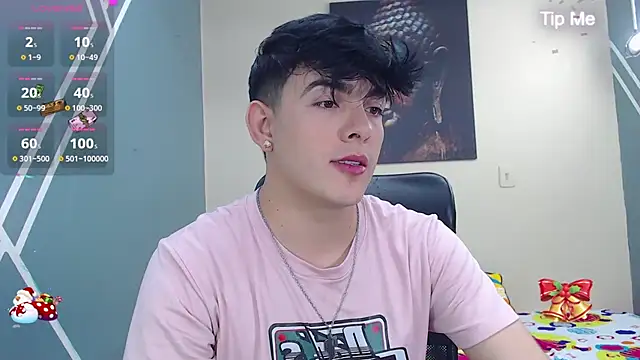 Snapshot of nolan_twink1 chatting on 7, 12, 2024 nolan twink1 online show from 7, 12, 2024