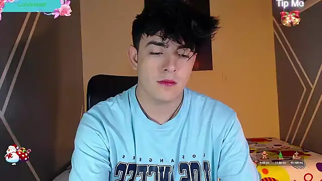Snapshot of nolan_twink1 chatting on 12, 12, 2024 nolan twink1 online show from 12, 12, 2024