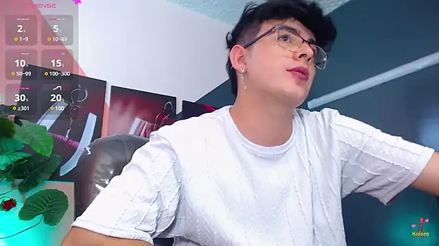 Snapshot of nolan_twink1 chatting on 5, 2, 2025 nolan twink1 online show from 5, 2, 2025