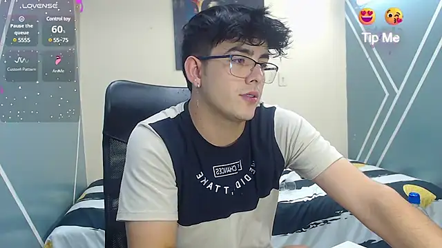 Snapshot of nolan_twink1 chatting on 8, 2, 2025 nolan twink1 online show from 8, 2, 2025