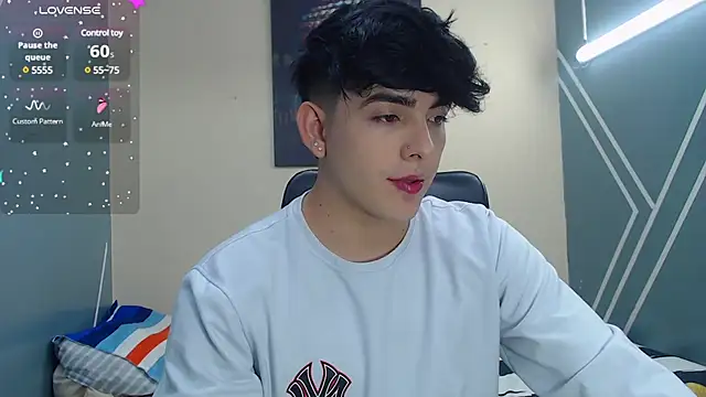 Snapshot of nolan_twink1 chatting on 12, 2, 2025 nolan twink1 online show from 12, 2, 2025