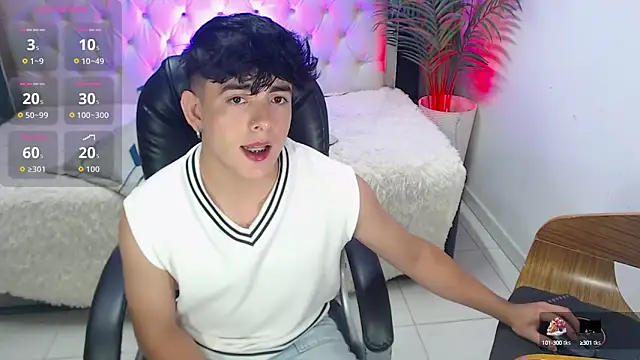 Snapshot of nolan_twink1 chatting on 10, 9, 2025 nolan twink1 online show from 10, 9, 2025