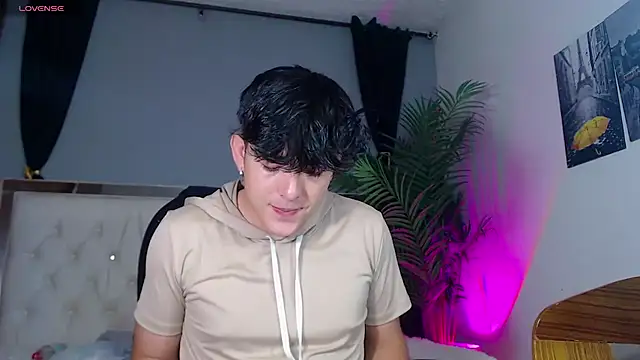 Snapshot of nolan_twink1 chatting on 19, 9, 2025 nolan twink1 online show from 19, 9, 2025