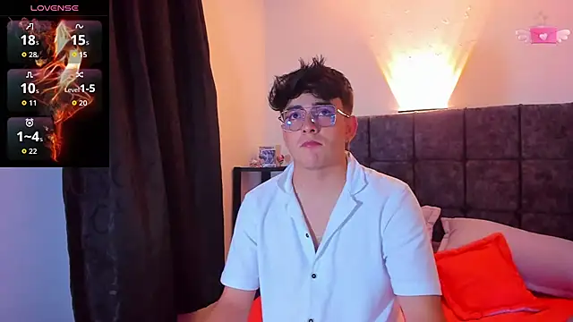 Snapshot of nolan_twink1 chatting on 6, 10, 2025 nolan twink1 online show from 6, 10, 2025