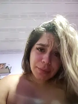 LaurenWelly  online show from 22, 9, 2025