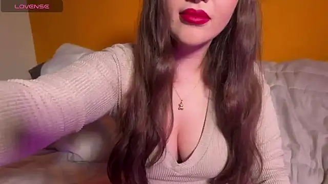 Elinatiranda online show from 7, 4, 2026