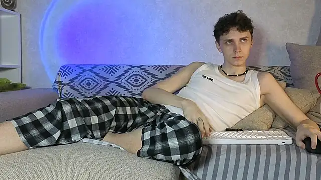 Snapshot of aqualidolly chatting on 24, 12, 2024 aqualidolly online show from 24, 12, 2024