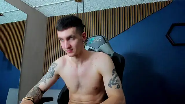 JacksonOlsenn online show from 26, 2, 2025