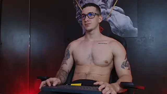 JacksonOlsenn online show from 20, 10, 2025