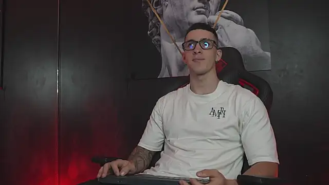 JacksonOlsenn online show from 14, 11, 2025